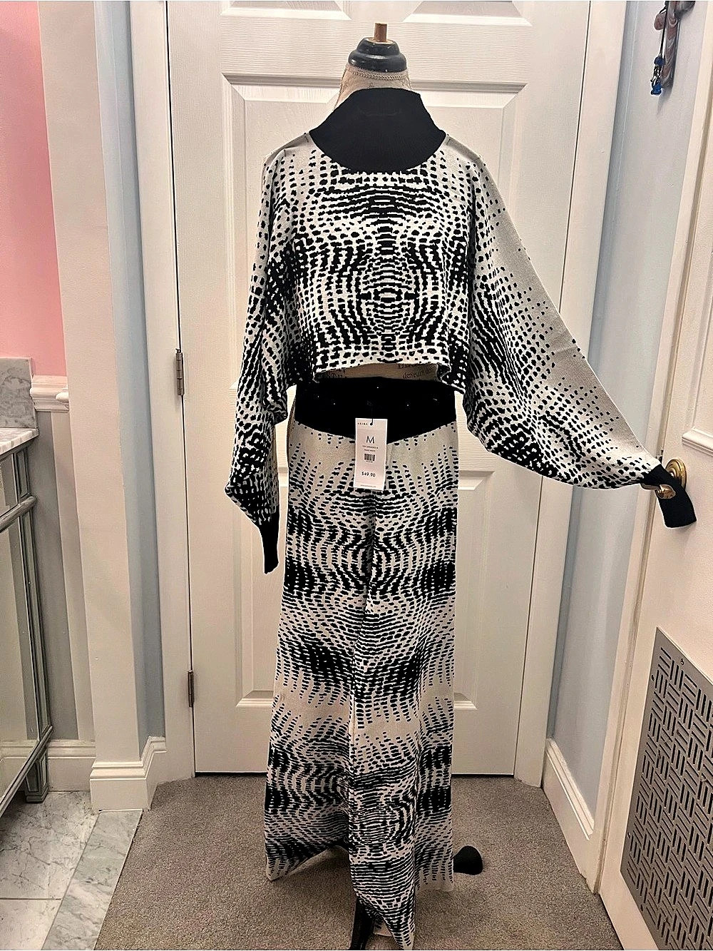 Akira Abstract Wide-Leg Set in Black & White Size Medium NWT - Picture 1 of 9